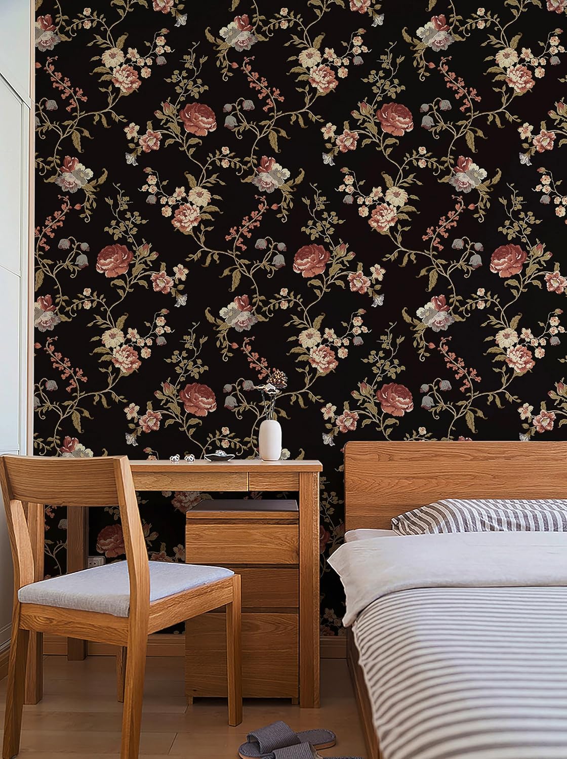Safiyya Peel and Stick Wallpaper Vintage Floral Contact Paper 17.3" x 78.7" Wall Paper Renter Friendly Self Adhesive Removable Wallpaper for Bathroom Vinyl