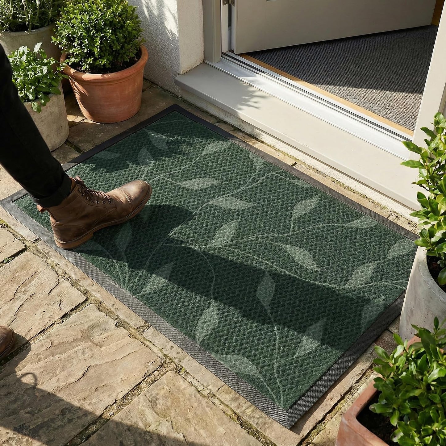 Bernini Aqua-Terra Waterproof Shoe Scraper Dog Mat, Heavy Duty Mud Mat with Quick Dry Mesh, Stain Resistant Rubber, Low-Profile Dirt Grabber, Indoor/Outdoor Dog Door Mat for Muddy Paws, 36"x 24"