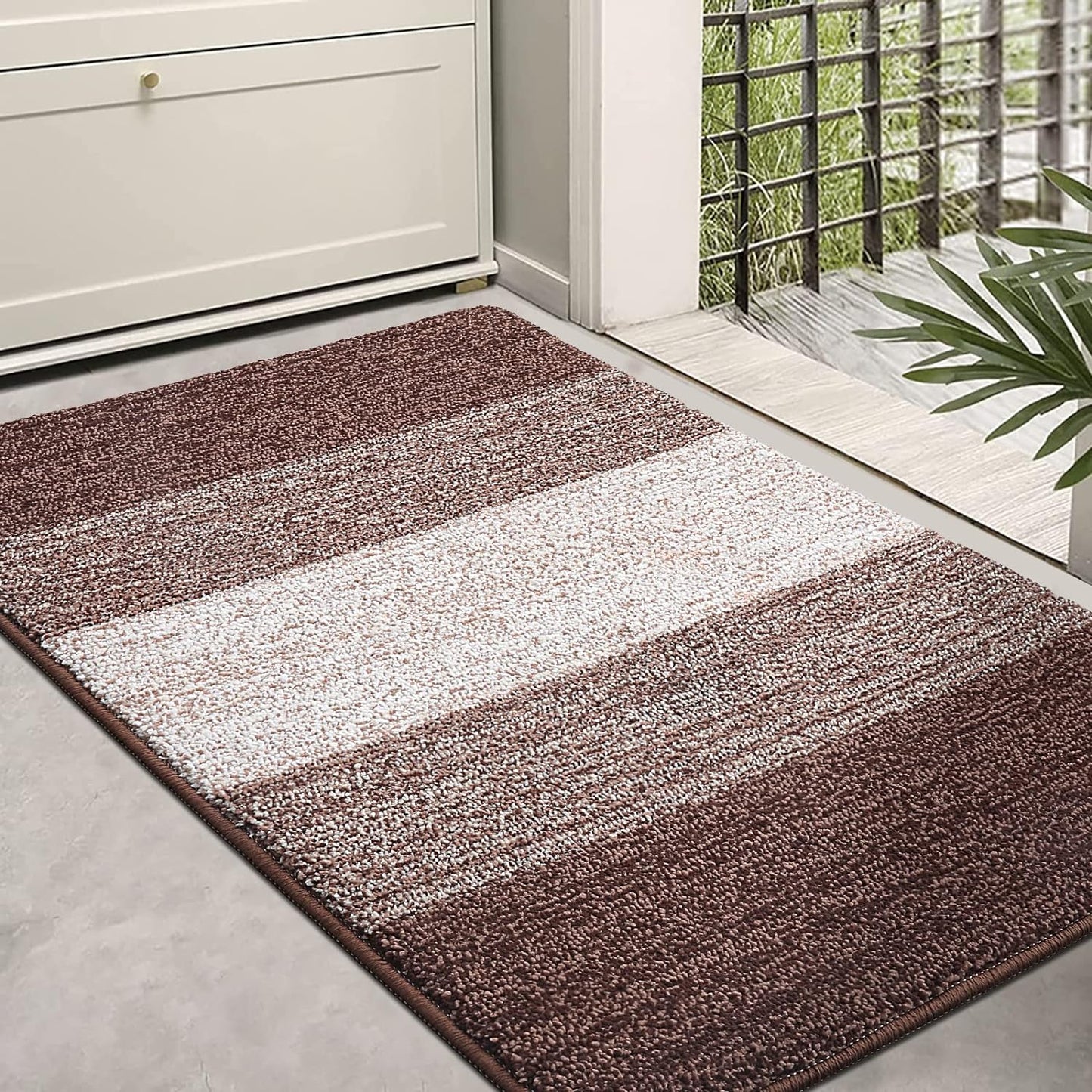 Kitinjoy Indoor Outdoor Door Mat, 32x20 Non-Slip Absorbent Dirt Trapper, Low-Profile Washable Inside Entrance Front Floor Mat, Sturdy Soft Entry Doormats for Entryway, Grey