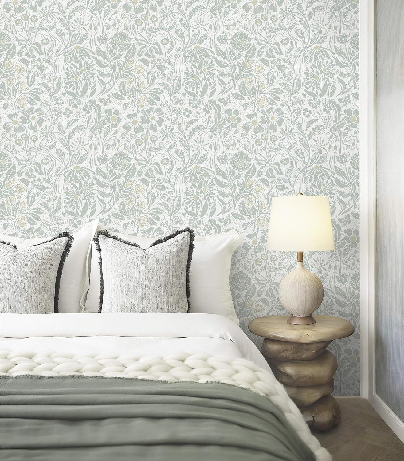 Heroad Peel and Stick Wallpaper Boho Beige Contact Paper Floral Wall Paper Removable Self Adhesive Wallpaper for Cabinet Bedroom Living Room Entryway Walls Bathroom Waterproof Vinyl Roll 17.3''x78.7''