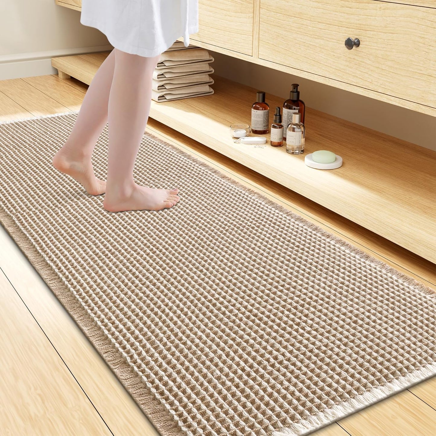 Smiry Waffle Bath Mat 30x20, Extra Soft Absorbent Bathroom Rugs, Non Slip Machine Washable Quick Dry Bath Rugs for Bathroom Floor, Tub, Shower, Home Decor Accessories, Brown