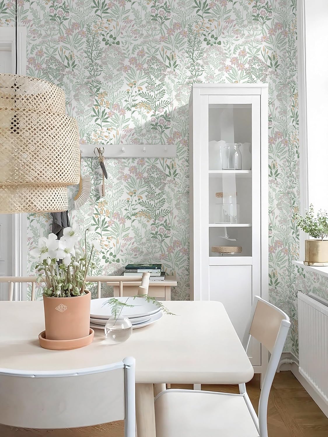 Safiyya Peel and Stick Wallpaper Floral Green and White Leaf Contact Paper for Cabinets 17.3"x 78.7" Self Adhesive Removable Wallpaper for Bathroom Renter Friendly Wall Paper Vinyl Roll