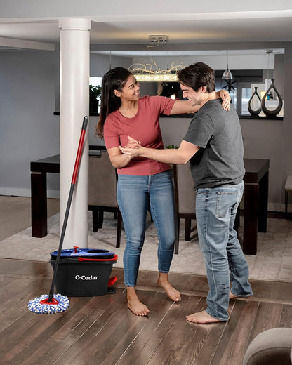 O-Cedar RinseClean Spin Mop & Bucket System + 2 Extra Mop Heads | Clean with Water | Removes 99% of Bacteria