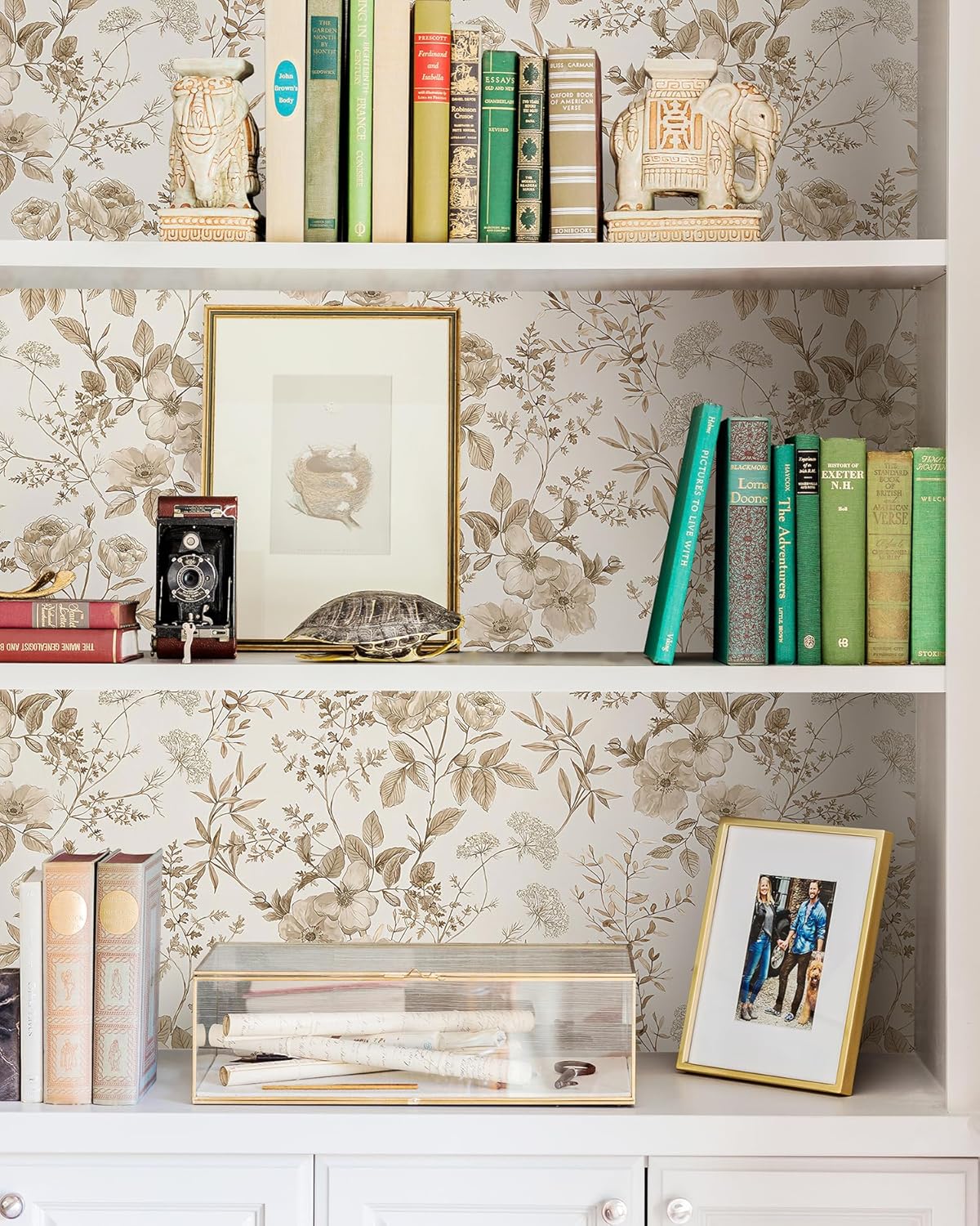 Erfoni 16.9" x118" Boho Floral Peel and Stick Wallpaper Beige Flower and Leaf Contact Paper Self Adhsive Removable Wallpaper Boho Botanical Wall Paper for Bedroom Cabinets Decor Vinyl Roll Waterproof