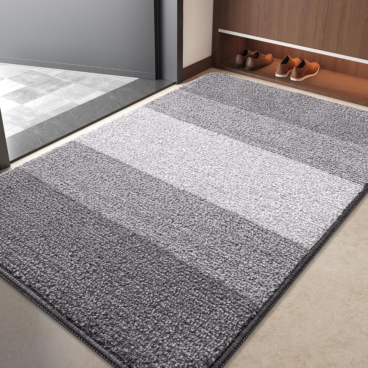 Kitinjoy Indoor Outdoor Door Mat, 32x20 Non-Slip Absorbent Dirt Trapper, Low-Profile Washable Inside Entrance Front Floor Mat, Sturdy Soft Entry Doormats for Entryway, Grey