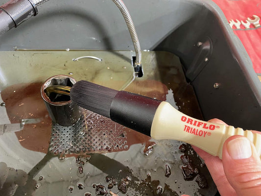 Parts Brush™ Oriflo with Hose (#OR101H) – Flow-Thru Parts Washer Brush with 28” Hose Connects to Washer Nozzle