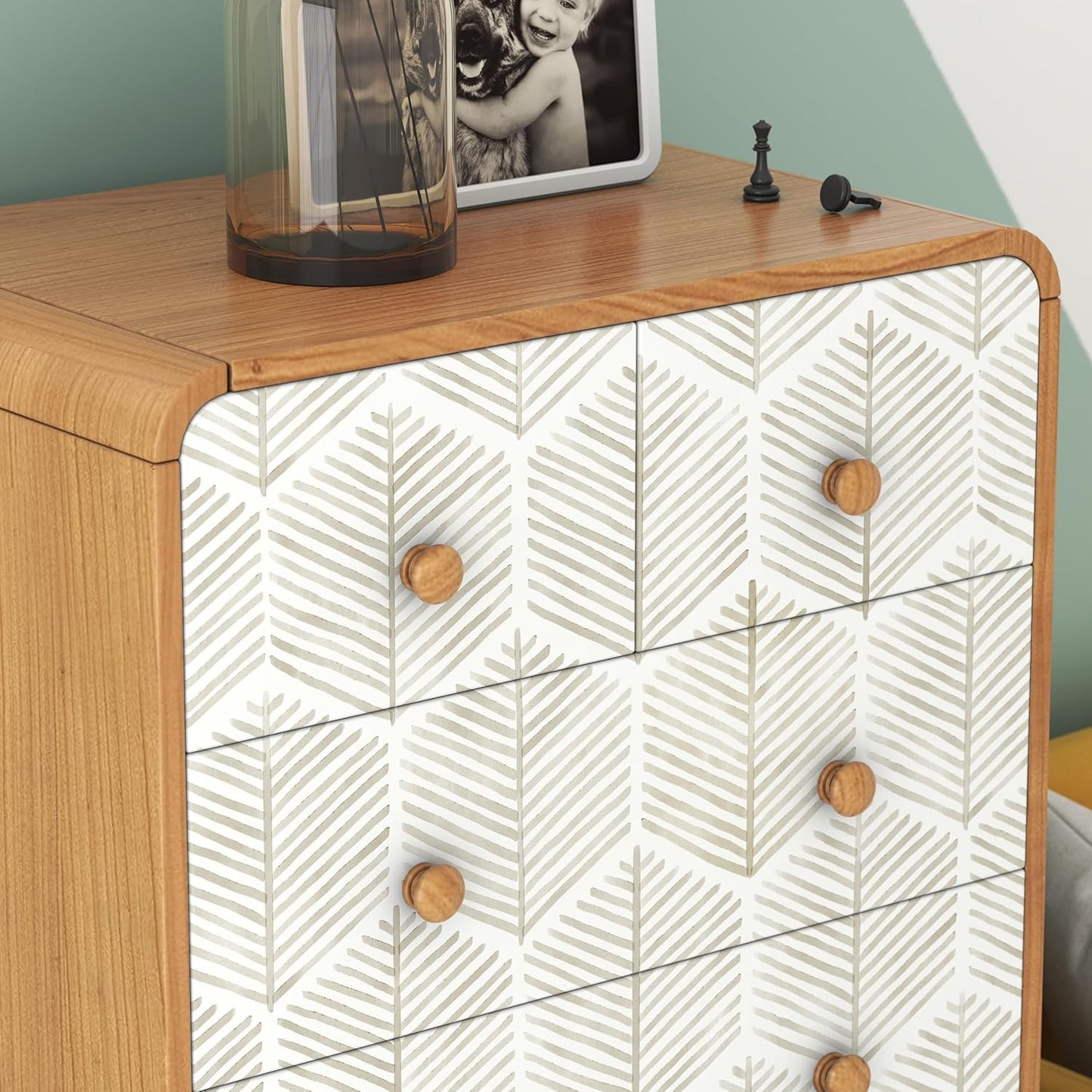 Modern Peel and Stick Wallpaper 17.3''×78.8'' Self Adhesive Wallpaper Boho Contact Paper Beige and White Geometric Wall Paper Removable Decorative Wallpapers for Bedroom Bathroom Cabinets Decor Vinyl