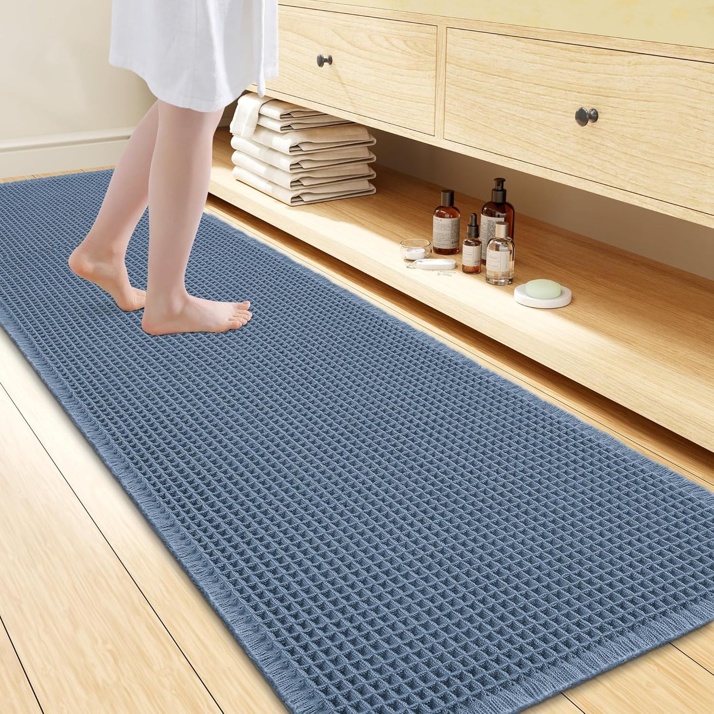 Smiry Waffle Bath Mat 30x20, Extra Soft Absorbent Bathroom Rugs, Non Slip Machine Washable Quick Dry Bath Rugs for Bathroom Floor, Tub, Shower, Home Decor Accessories, Brown