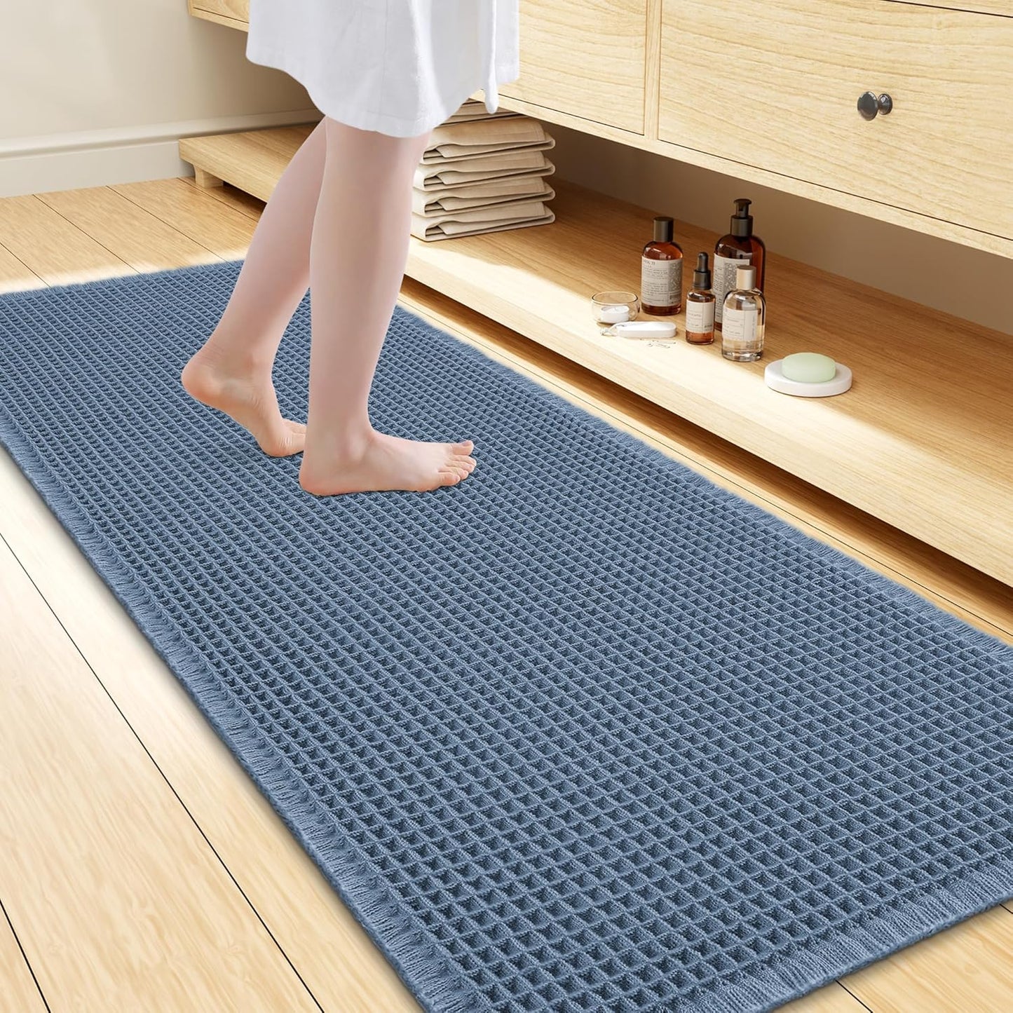 Smiry Waffle Bath Mat 30x20, Extra Soft Absorbent Bathroom Rugs, Non Slip Machine Washable Quick Dry Bath Rugs for Bathroom Floor, Tub, Shower, Home Decor Accessories, Brown