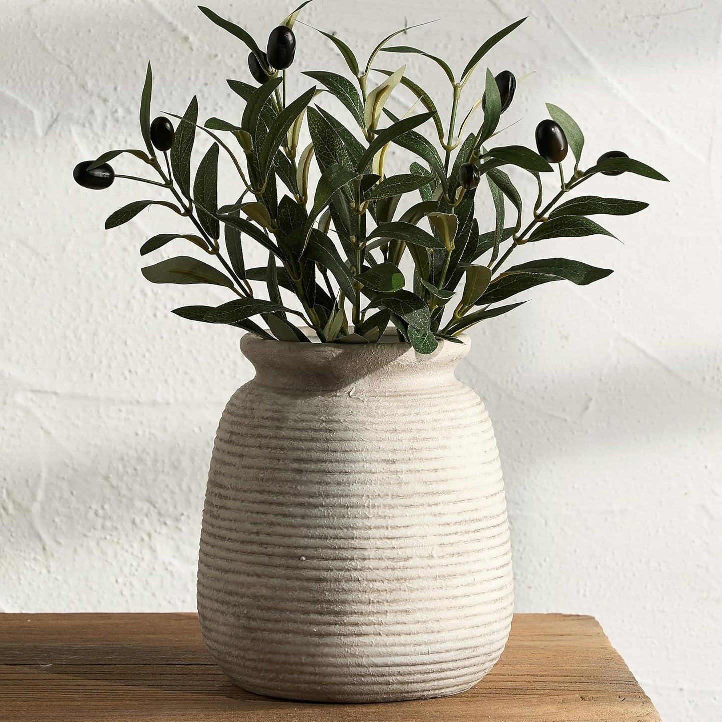 Ceramic Flower Vase, Small Rustic Farmhouse Vases Home Decor, Short Pottery Decorative Pampas Vase for Table Living Room Entryway Mantel Bookshelf Bedroom Bathroom Kitchen - 6" W