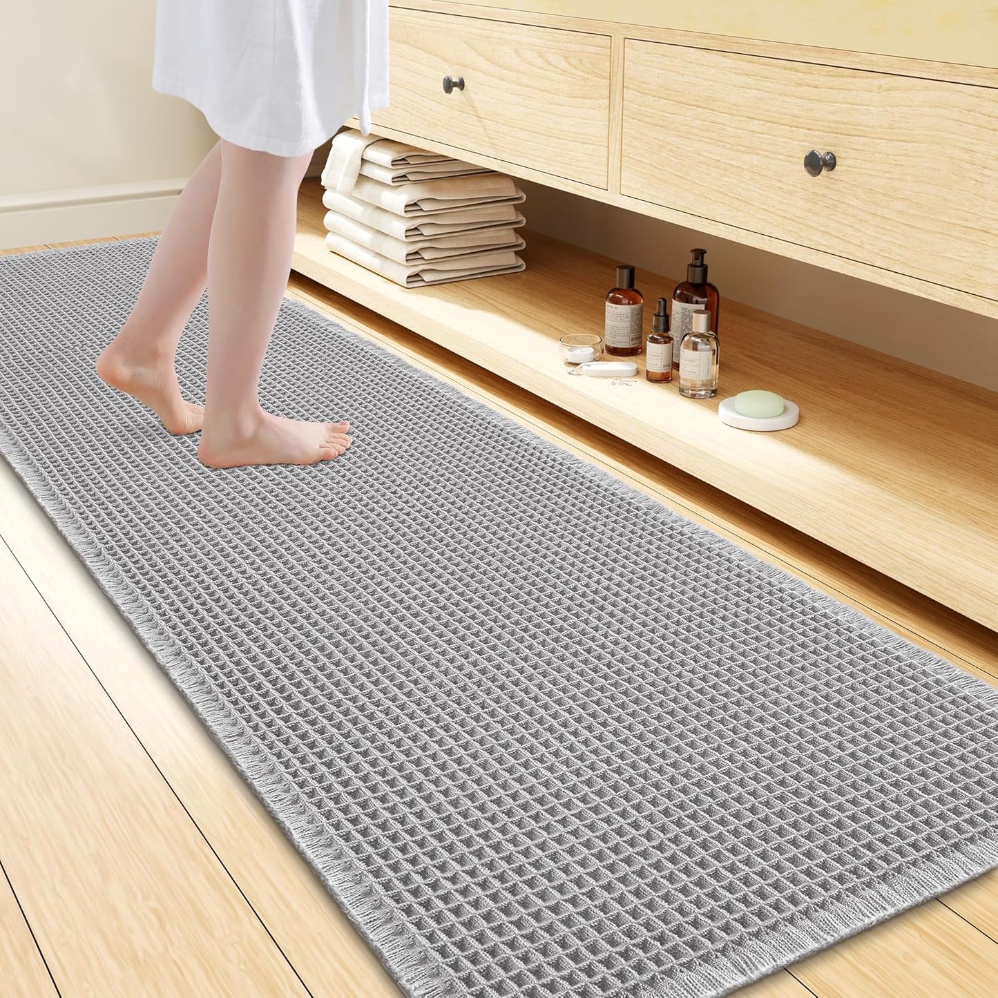 Smiry Waffle Bath Mat 30x20, Extra Soft Absorbent Bathroom Rugs, Non Slip Machine Washable Quick Dry Bath Rugs for Bathroom Floor, Tub, Shower, Home Decor Accessories, Brown
