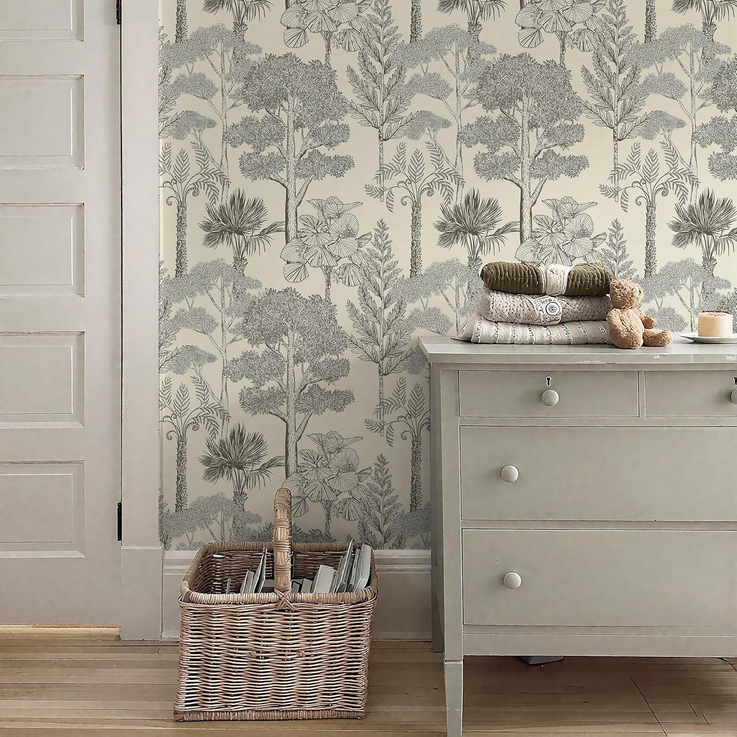Safiyya Peel and Stick Wallpaper Beige Forest Contact Paper 17.3" x 118" Vintage Tree Wall Paper Renter Friendly Self Adhesive Removable Wallpaper for Bathroom Vinyl Off-White